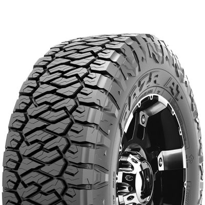 35x12.50R17 121R Maxxis Razr AT811 10 Ply