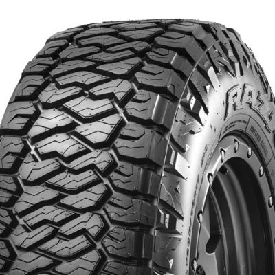 315/75R16 127R Maxxis Razr AT811 10 Ply